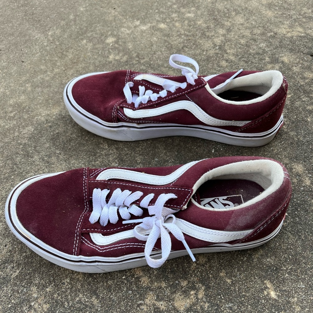 Vans sneakers. Maroon. Women’s Size 8.5